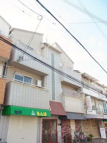 大阪府大東市南津の辺町 築38年9ヶ月 3階建