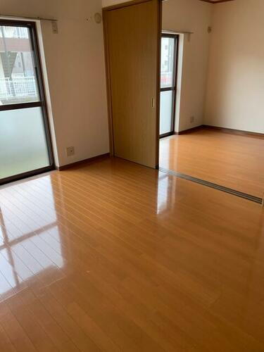 愛知県岡崎市北野町字畔北 テラスハウス