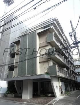 東京都渋谷区代々木２丁目 7階建
