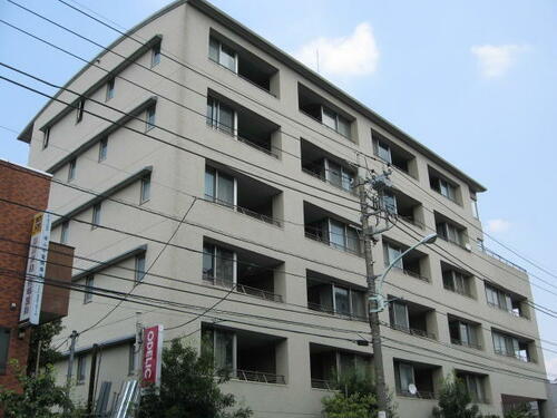 チリエージォ 6階建