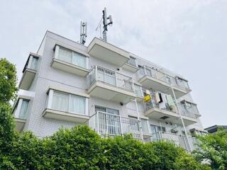 神奈川県平塚市達上ケ丘 築27年10ヶ月 4階建