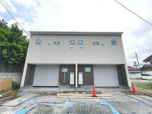 群馬県前橋市下小出町３丁目 2階建