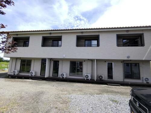 長野県佐久市田口 2階建