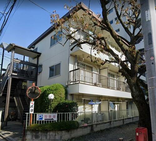 メゾン・ド・大央 3階建