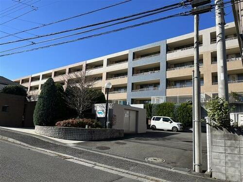 神奈川県横浜市青葉区しらとり台 地上4階地下1階建 築22年9ヶ月
