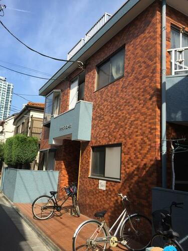東京都新宿区西新宿４丁目 3階建