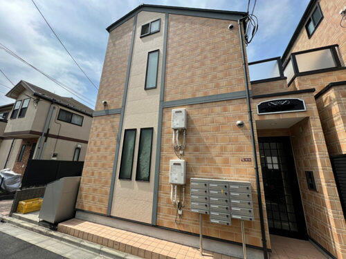 東京都杉並区高円寺北１丁目 2階建