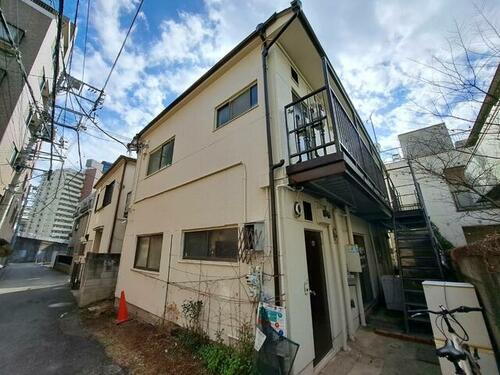 スモールフィールド 2階建