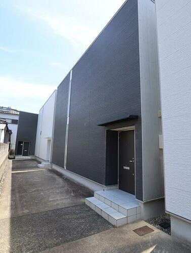 エクリュＭＩＹＵＫＩ富の原Ⅱ 2階建