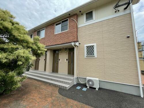 トレステーラＵＳＡ　Ａ 2階建