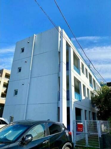 神奈川県横浜市神奈川区高島台 4階建
