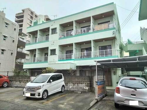 沖縄県宜野湾市志真志１丁目 3階建 築42年10ヶ月