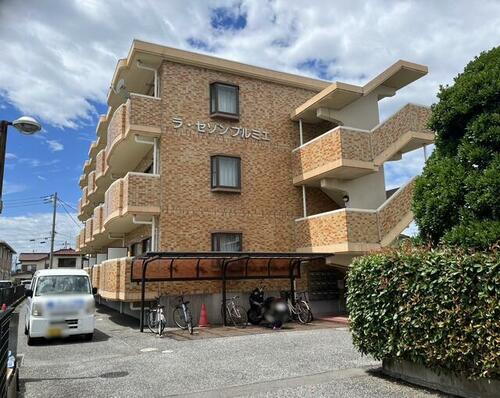 栃木県小山市大字横倉新田 賃貸マンション