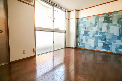 大分県大分市都町３丁目 築45年5ヶ月 3階建