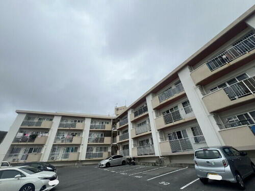 沖縄県那覇市字国場 3階建 築48年3ヶ月