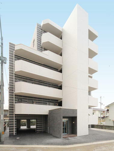 トレーズ　レユニオン