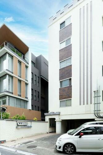 東京都新宿区若葉１丁目 6階建 築55年8ヶ月