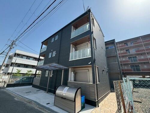 大阪府吹田市岸部南２丁目 築1年未満 3階建
