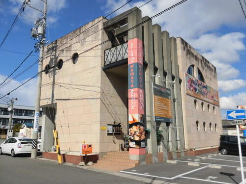 愛知県半田市昭和町２丁目 3階建 築30年9ヶ月