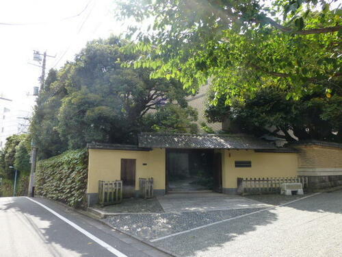 ＴＨＥ　ＯＡＫ　ＨＩＬＬＳ