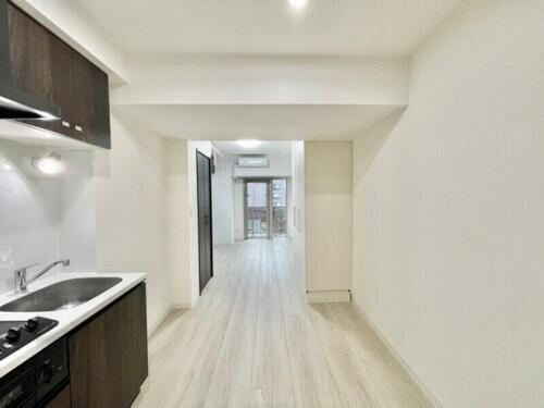 エストゥルースプラス三ノ輪