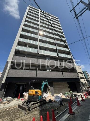 大阪府大阪市東成区中本２丁目  13階建