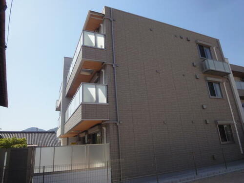 広島県広島市安佐南区西原９丁目 賃貸マンション