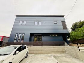 神奈川県藤沢市大庭 2階建 