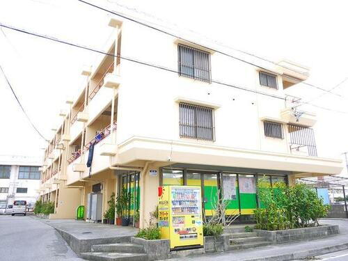 沖縄県中頭郡西原町字小那覇 地上3階地下1階建 築38年8ヶ月