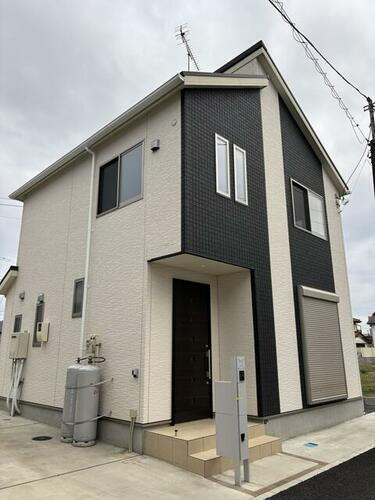 埼玉県蓮田市末広２丁目 築2年1ヶ月 2階建