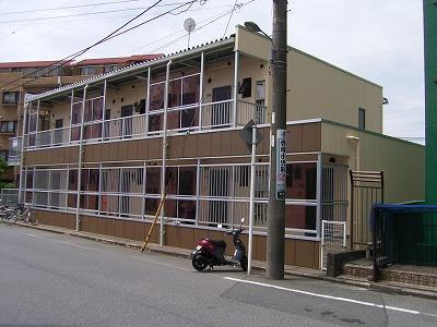 千葉県千葉市稲毛区黒砂台１丁目 築28年10ヶ月 3階建