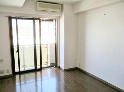 Ｔ’ｓ　ｇａｒｄｅｎ元町（アクシスモトマチ）