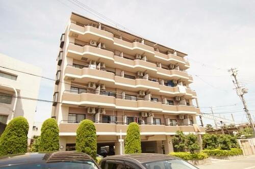 大阪府吹田市泉町１丁目 築28年7ヶ月 6階建