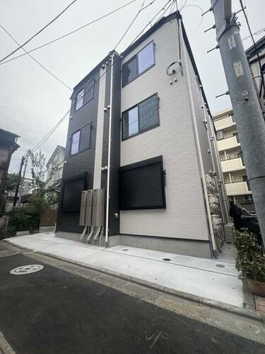 東京都大田区仲六郷４丁目 3階建 