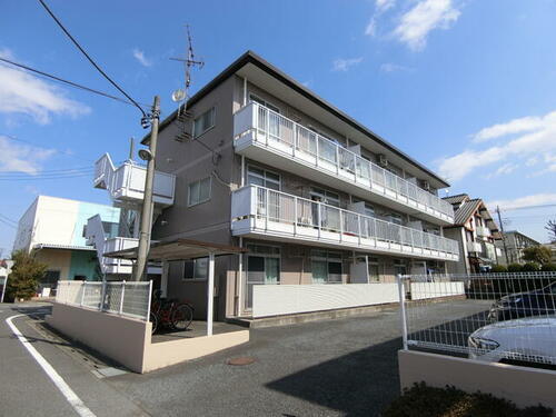 埼玉県草加市稲荷３丁目 築32年11ヶ月 3階建