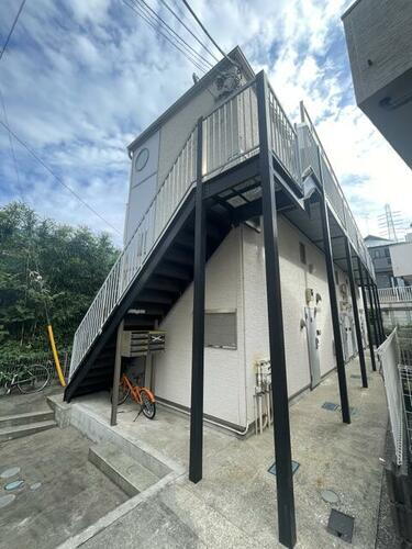 神奈川県横浜市港北区岸根町 2階建 築18年2ヶ月