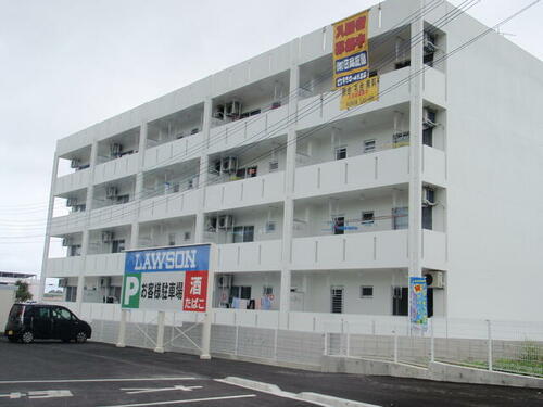 沖縄県南城市大里字大城 4階建 築13年7ヶ月