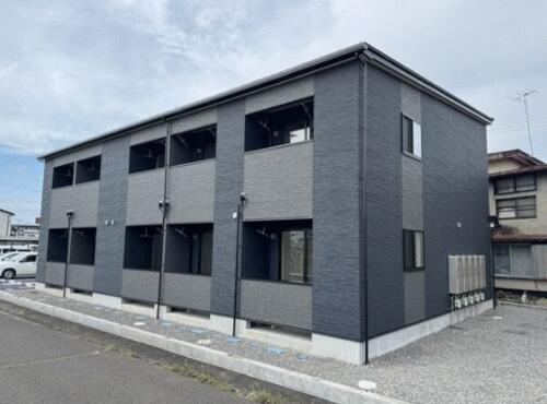 福島県福島市渡利字丸滝 築1年未満 2階建