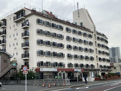 千葉県千葉市稲毛区黒砂台３丁目 築52年2ヶ月 7階建