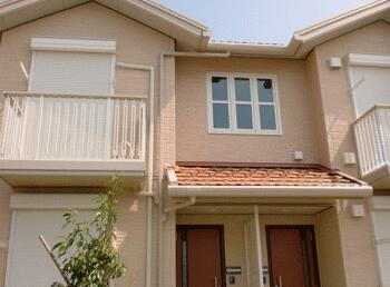 神奈川県茅ヶ崎市矢畑 2階建 築15年4ヶ月