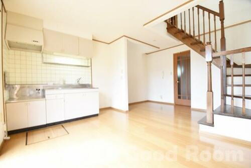 徳島県阿南市那賀川町上福井南川渕 テラスハウス