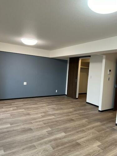 群馬県高崎市上大類町 築36年11ヶ月 5階建