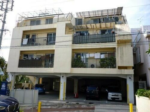 沖縄県那覇市楚辺１丁目 4階建 築47年11ヶ月