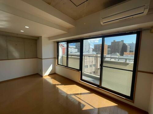 愛知県名古屋市東区葵２丁目 8階建 築24年12ヶ月