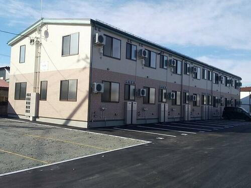 青森県十和田市西三番町 2階建 