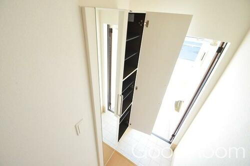 徳島県小松島市金磯町 2階建 築14年12ヶ月