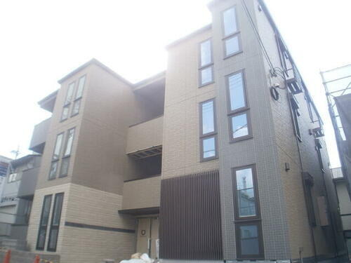 兵庫県神戸市灘区灘北通４丁目 3階建 築10年5ヶ月