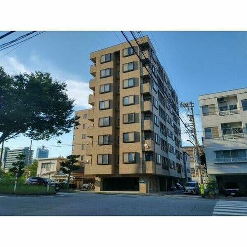 富山県富山市千歳町２丁目 賃貸マンション