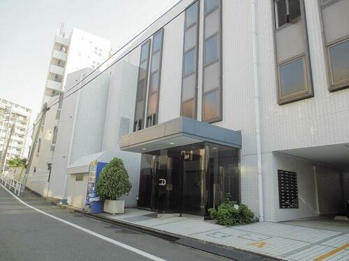 東京都渋谷区初台２丁目 地上4階地下1階建 築36年7ヶ月