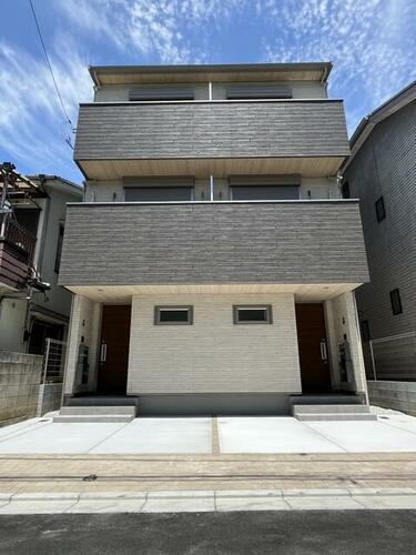 東京都江戸川区東小岩６丁目 3階建 